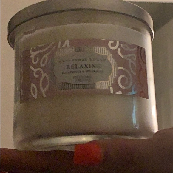 Candles for sale a lot of different kind - Picture 2 of 2